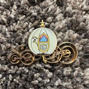 Disney Cinderella Pumpkin Coach Carriage Pin